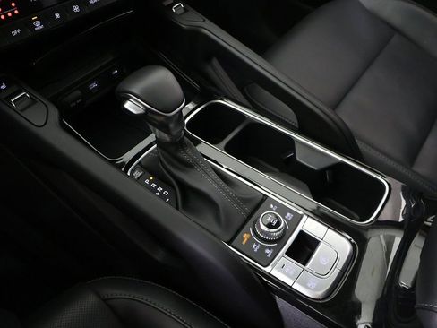 Used 2025 Kia Telluride S image 52