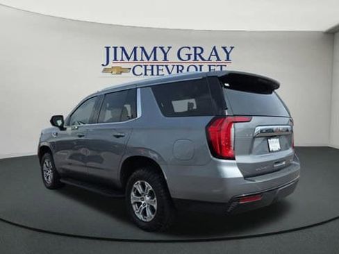 Used 2022 GMC Yukon SLE image 3