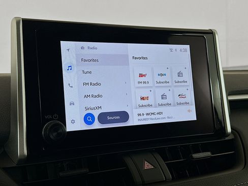 Used 2025 Toyota RAV4 LE image 21