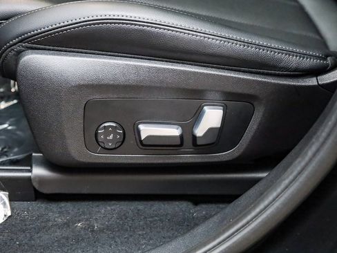 Certified 2023 BMW X4 M40i w/ Premium Package image 22