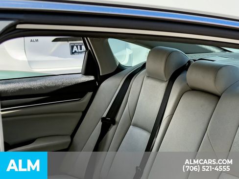 Used 2018 Honda Accord LX image 18