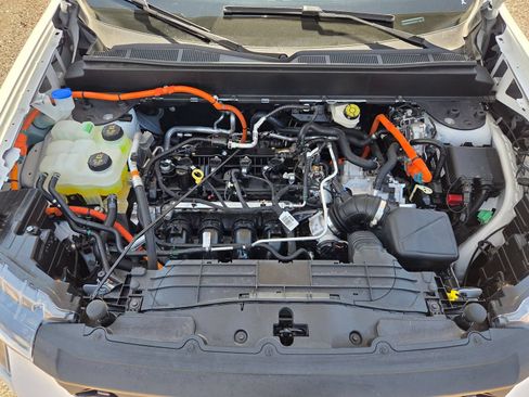 Used 2025 Ford Maverick XL w/ Equipment Group 101A AWD/4WD image 27