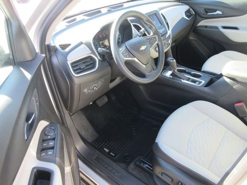 Certified 2020 Chevrolet Equinox LS w/ LS Convenience Package image 13