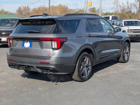 New 2026 Ford Explorer ST w/ Sun And Sound Package image 9