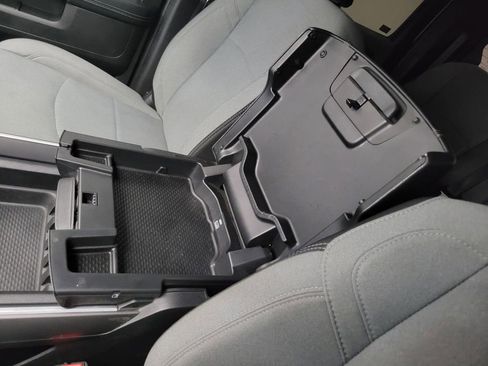 Used 2022 RAM 2500 Big Horn w/ Level C Equiment Group image 29