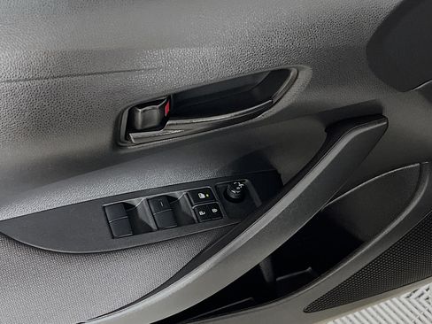 Used 2023 Toyota Corolla LE FWD image 17