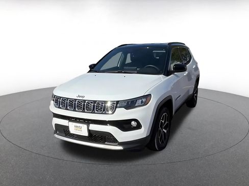 Used 2025 Jeep Compass Limited image 7