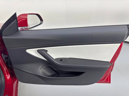 Used 2020 Tesla Model 3 Standard Range Plus image 43