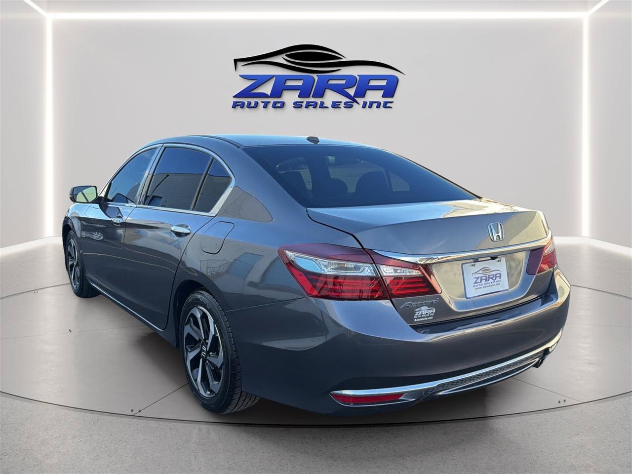 Used 2016 Honda Accord EX image 5