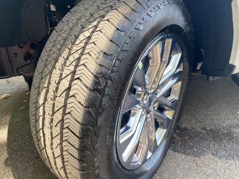 New 2025 Ford F150 Lariat w/ Equipment Group 502A High image 23