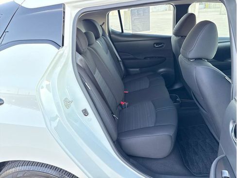Used 2024 Nissan Leaf S image 13