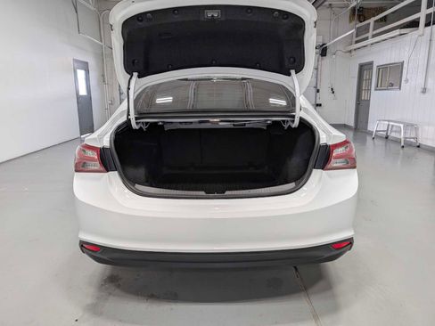 Certified 2022 Chevrolet Malibu LT FWD image 37