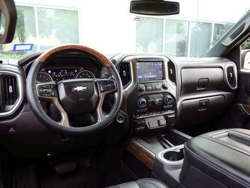 Used 2020 Chevrolet Silverado 1500 High Country image 5