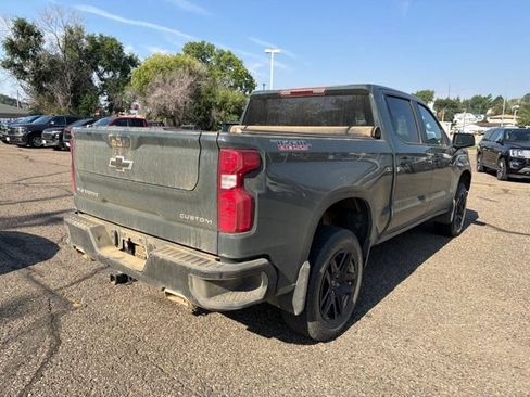 Used 2025 Chevrolet Silverado 1500 Custom Trail Boss AWD/4WD image 8