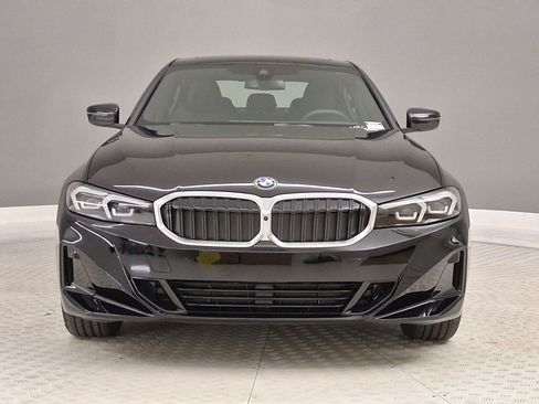 New 2026 BMW 330i Sedan w/ Convenience Package RWD image 4