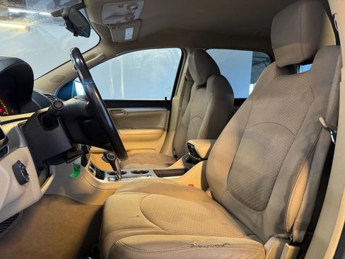 Used 2009 Saturn Outlook XE w/ Preferred Package image 14