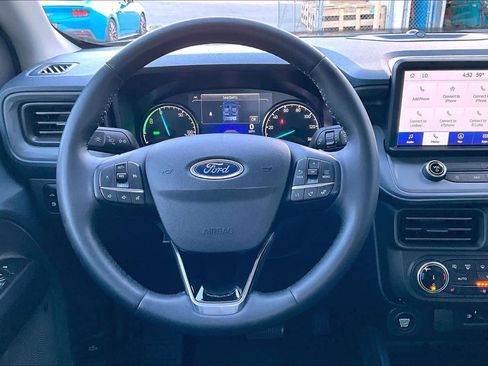 Certified 2023 Ford Maverick Lariat w/ Lariat Luxury Package image 8