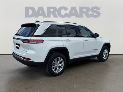 Used 2023 Jeep Grand Cherokee Limited AWD/4WD image 7