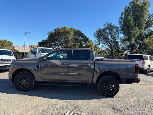 Used 2025 Ford Ranger Lariat w/ FX4 Off-Road Package AWD/4WD image 2