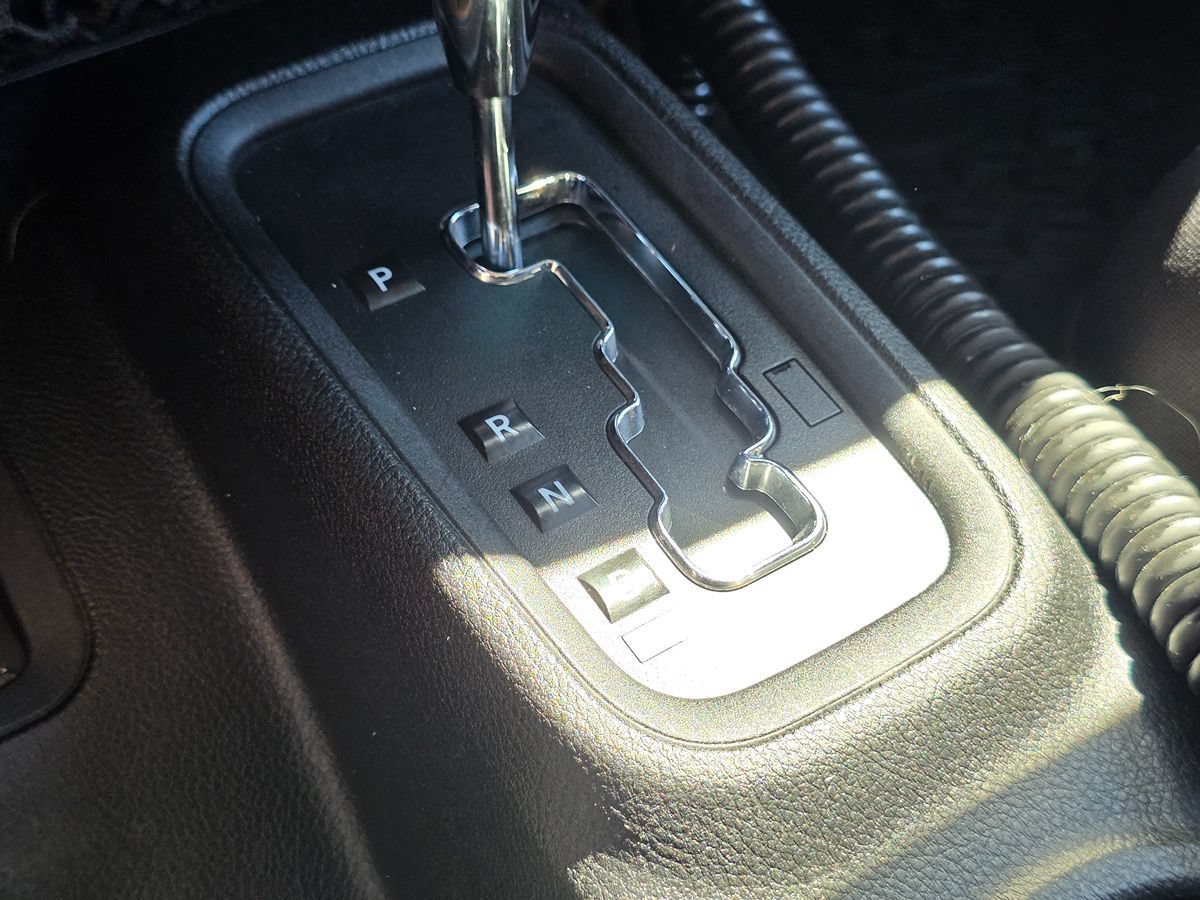 Used 2013 Jeep Wrangler Rubicon w/ PWR Convenience Group AWD/4WD image 43