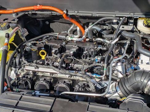 New 2025 Ford Maverick XL w/ Equipment Group 101A image 17