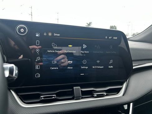 Used 2025 Chevrolet Equinox LT image 22