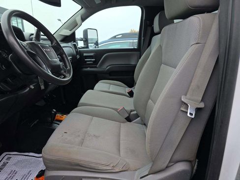 Used 2016 GMC Sierra 3500 4x4 Regular Cab w/ Sierra Convenience Package image 10