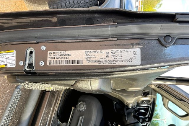 Used 2021 Jeep Wrangler Sport AWD/4WD image 14