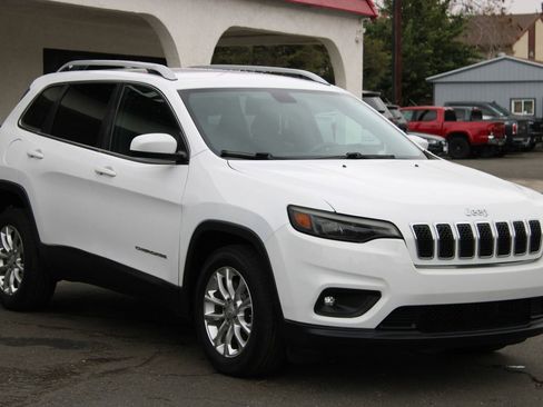Used 2019 Jeep Cherokee Latitude w/ Popular Appearance Group image 22
