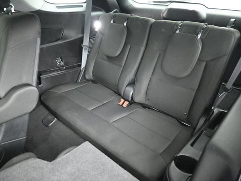 Certified 2021 Ford Explorer XLT RWD image 15
