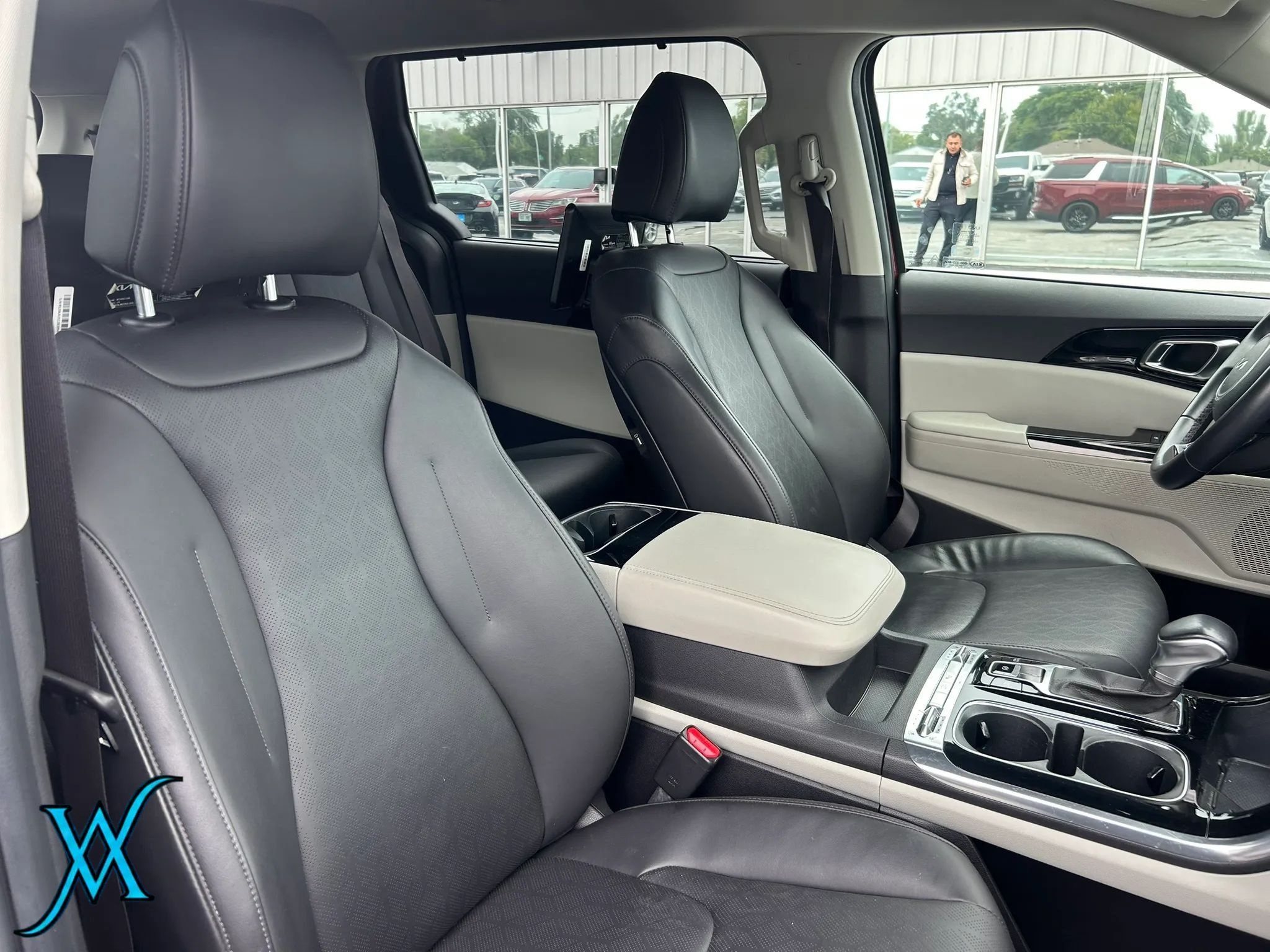 Used 2022 Kia Carnival SX FWD image 24