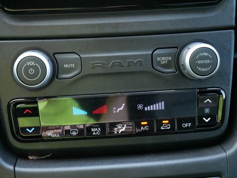 New 2026 RAM ProMaster 3500 w/ Convenience Group image 17