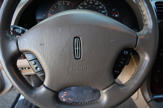 Used 2001 Lincoln LS RWD image 31