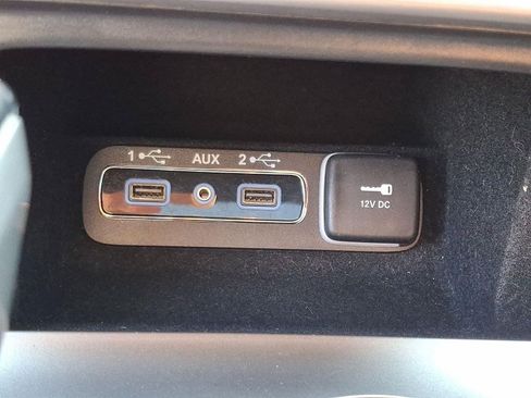 Used 2019 Jeep Grand Cherokee Overland AWD/4WD image 25