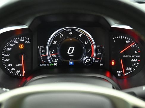 Used 2017 Chevrolet Corvette Stingray Coupe w/ 1LT RWD image 26
