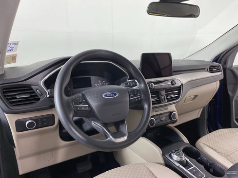 Used 2022 Ford Escape SE AWD/4WD image 2