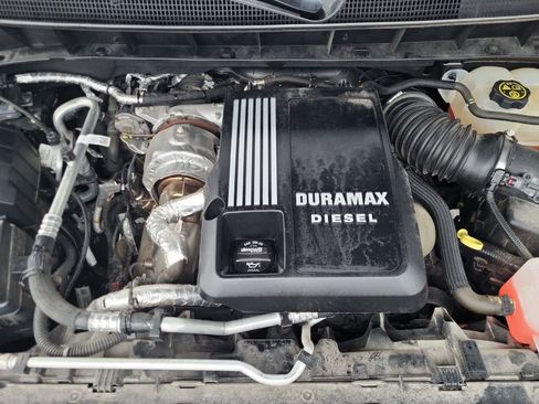 Used 2021 Chevrolet Silverado 1500 High Country w/ Technology Package image 30