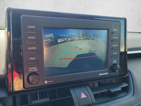 Used 2021 Toyota RAV4 LE image 20