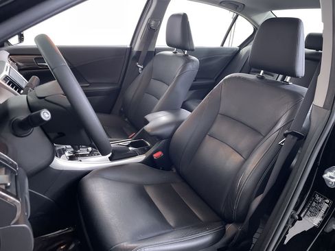 Used 2017 Honda Accord EX-L image 12