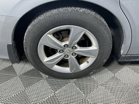 Used 2018 Honda Odyssey EX-L image 18