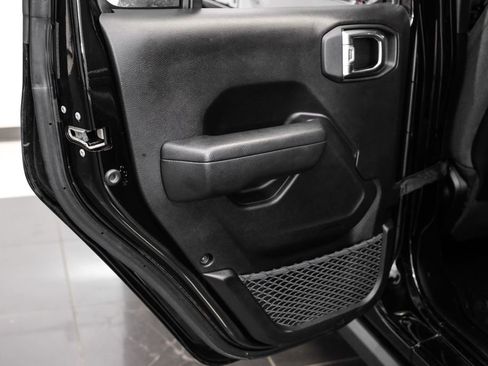 Used 2024 Jeep Wrangler Unlimited Rubicon image 49