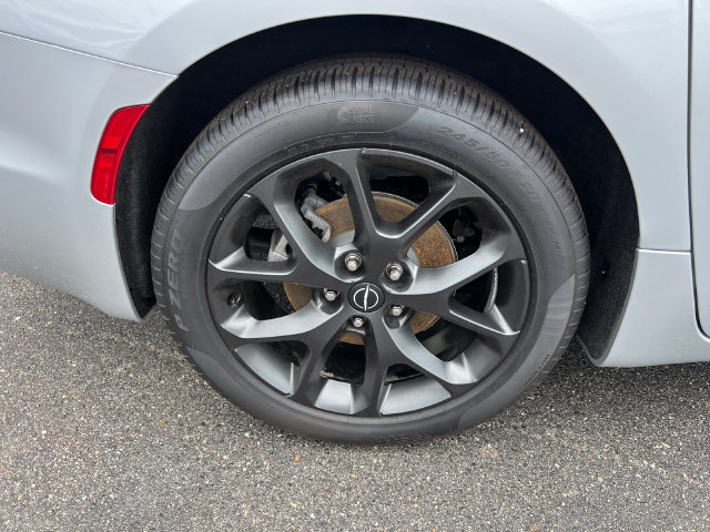 New 2026 Chrysler Pacifica Select w/ S Appearance Package FWD image 9