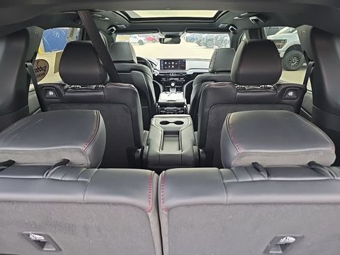 Used 2025 Acura MDX A-Spec AWD/4WD image 9