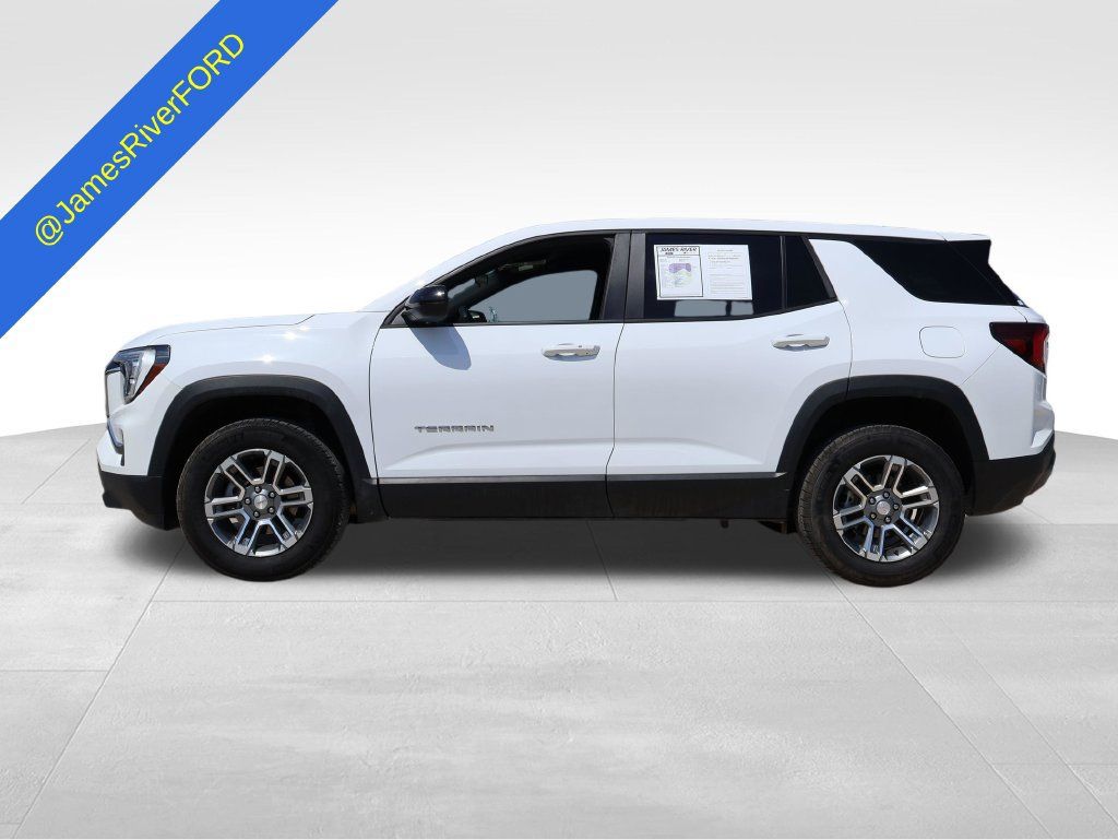 Used 2026 GMC Terrain Elevation AWD/4WD image 2