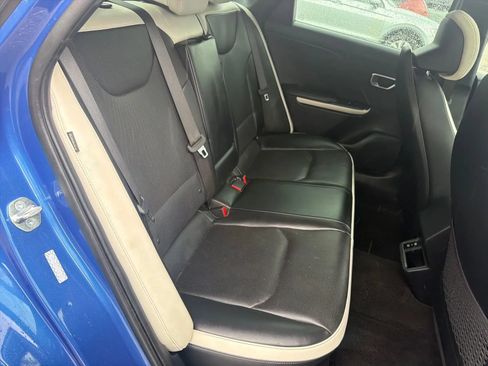 Used 2025 Kia K4 GT-Line w/ GT-Line Premium Package FWD image 17