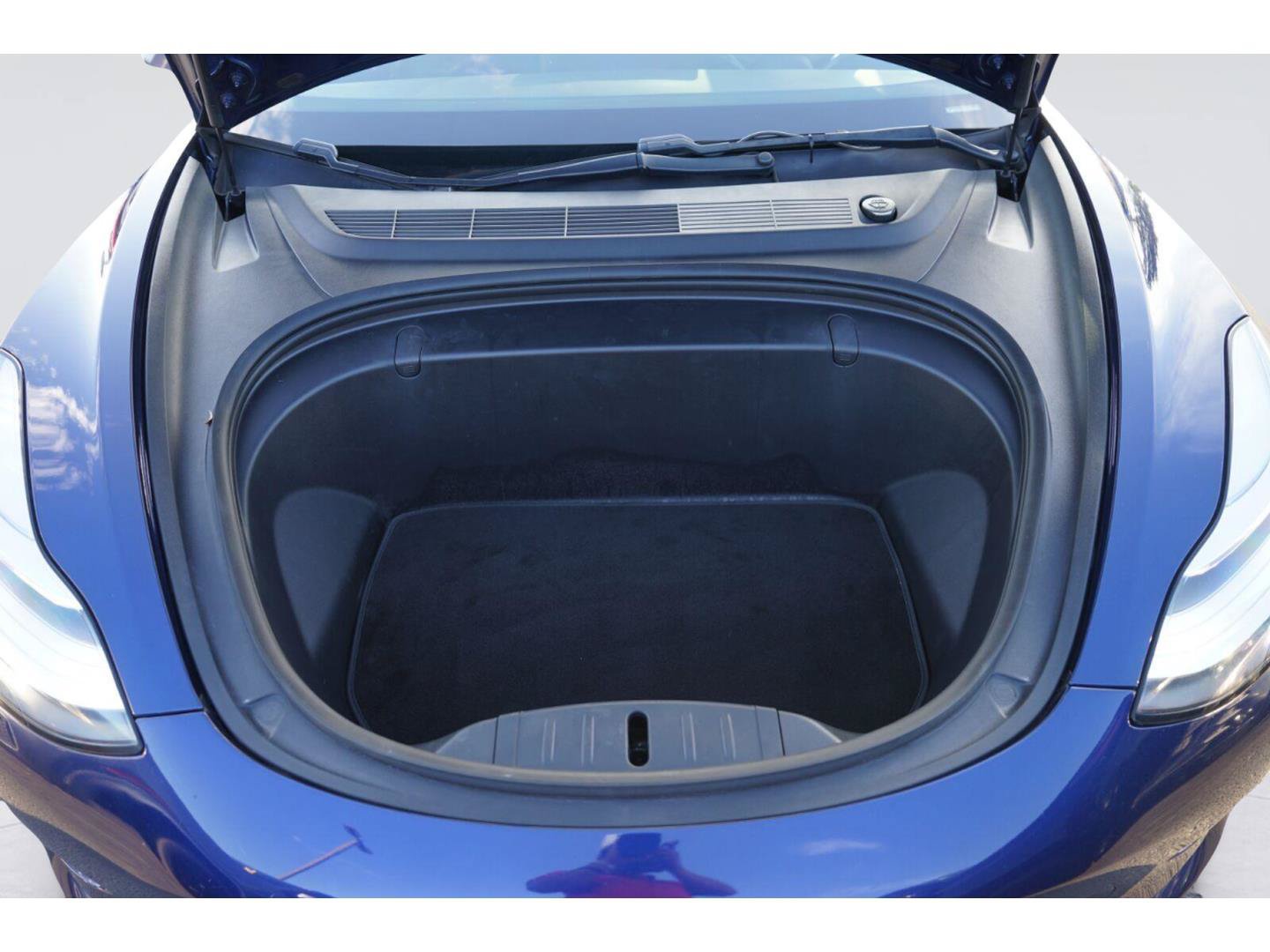 Used 2018 Tesla Model 3 Mid Range RWD image 32