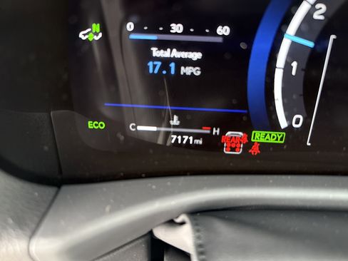 Used 2025 Lexus LX 700h F Sport image 21