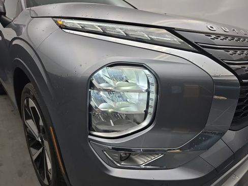 Used 2024 Mitsubishi Outlander SE FWD image 14