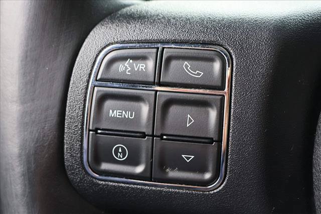 Used 2016 Jeep Wrangler Unlimited Sahara w/ Connectivity Group AWD/4WD image 14