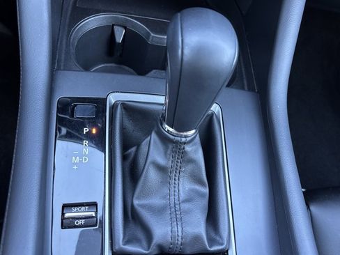 Used 2023 MAZDA MAZDA3 s image 33